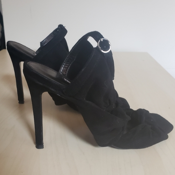 Black Suede 'Vinnie' Knotted Slingback Sandal by Charles David SIZE 8 - Picture 10 of 14